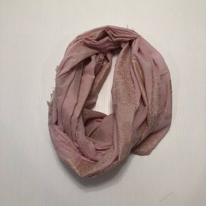 Women’s American Eagle Infinity Scarf Size 29"X24"